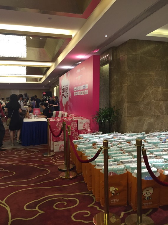 1560411604.jpg 20150918-6-thumb-570x760-189.jpg